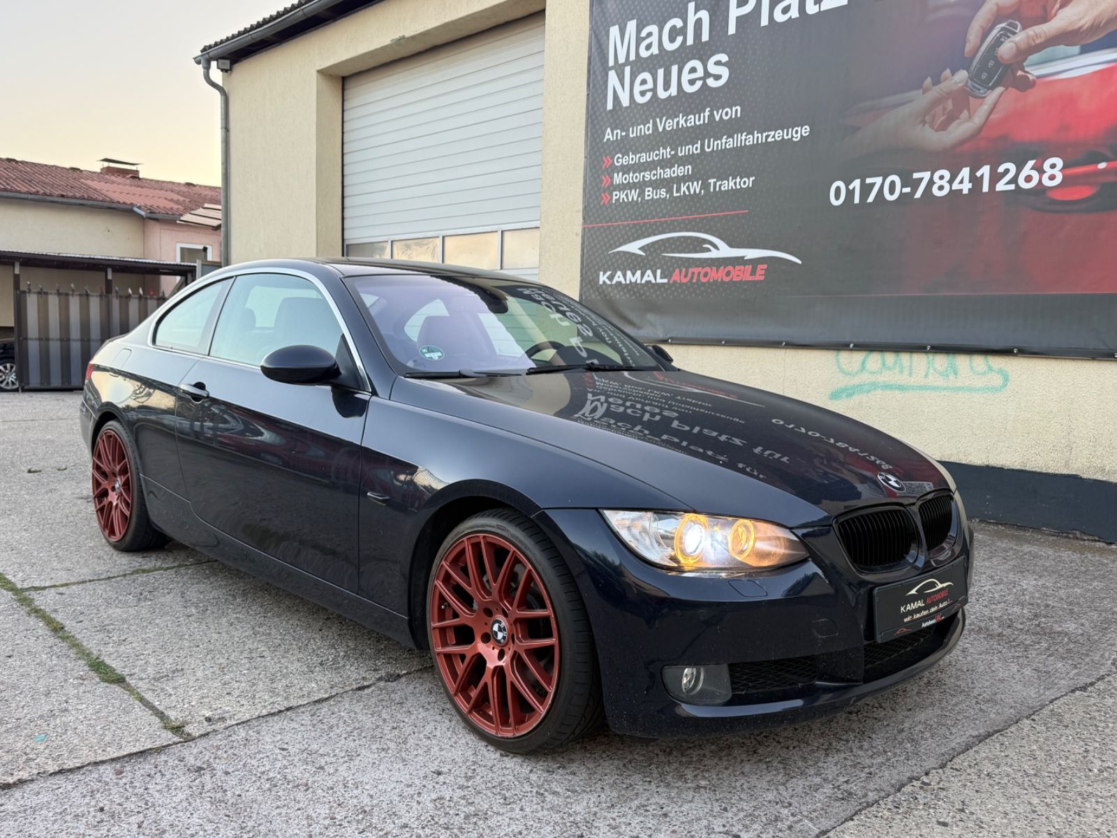 BMW BMW 330 i Coupe xDrive Automatik Xenon HU NEU