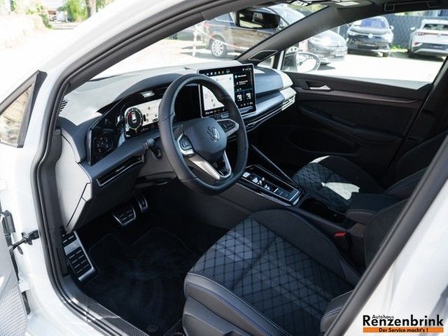 Golf VIII Variant R-Line TSI DSG 4M. Black Style