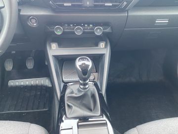 Citroën C4 Shine PT 130 Navi+SHZ+RFK+LED+Carplay