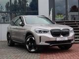 BMW iX3 80KWH Autom. Leder Pano Ambiente 360° - silberne BMW iX3