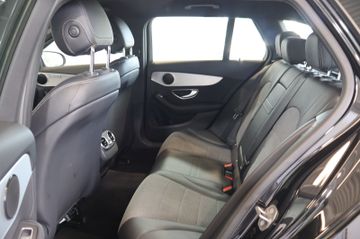Mercedes-Benz C 300d 4M Avantgarde DISTR.+MULTIBEAM+KEY+AHK
