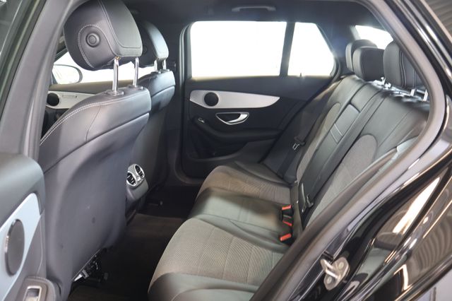 Mercedes-Benz C 300d 4M Avantgarde DISTR.+MULTIBEAM+KEY+AHK
