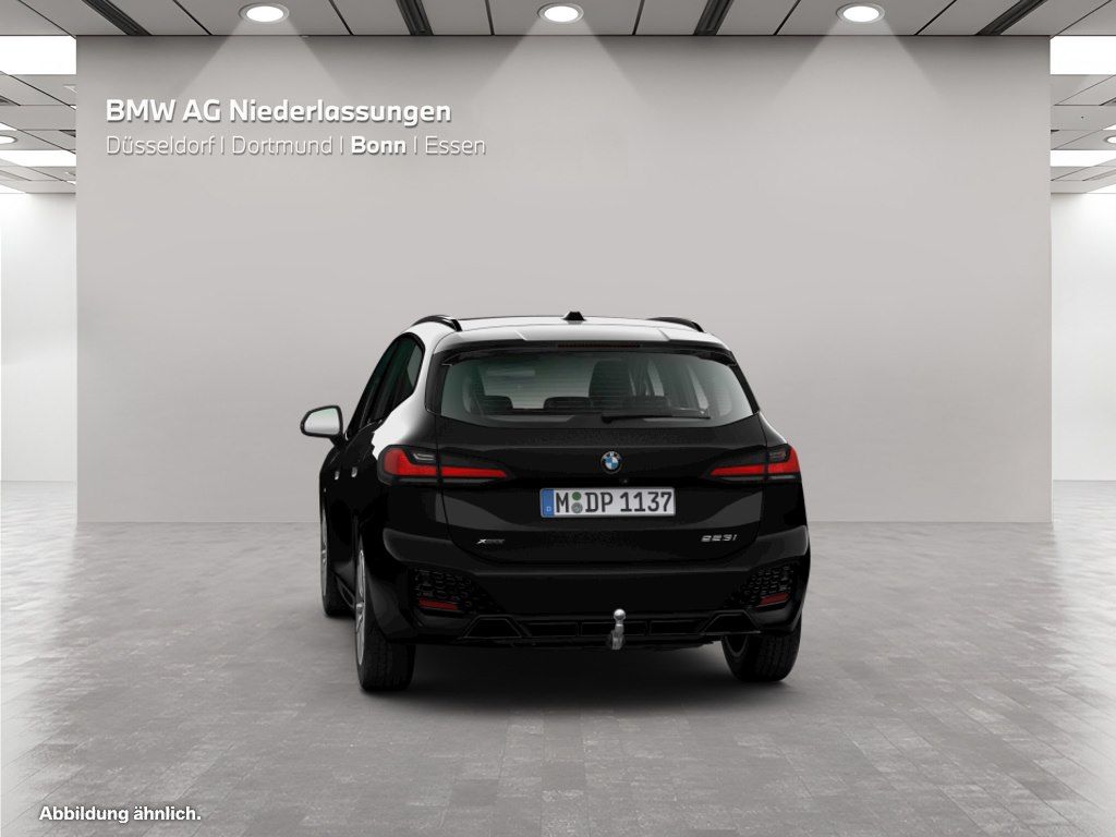 BMW 223 Active Tourer - Bild 10