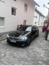 BMW 330 d xDrive Touring M Sportpaket TOP AUSSTA