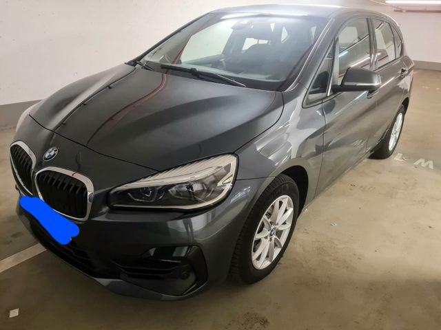 BMW 218iActive Tourer Aut*Navi*LED*Unfallfrei*37k km