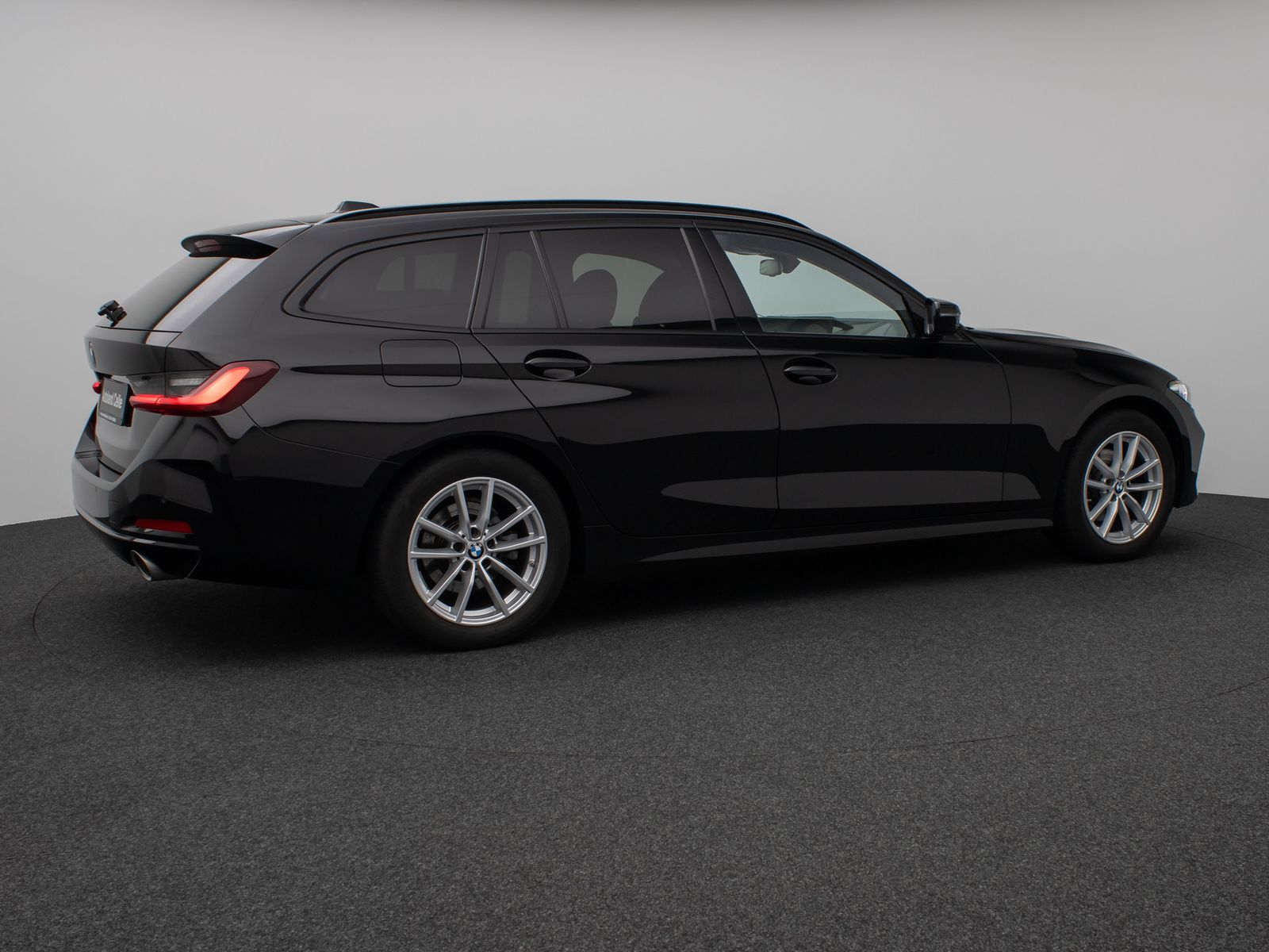 Fahrzeugabbildung BMW 320i HUD DAB Leder Alarm Sport Driving Assistent
