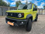 Suzuki Jimny Allgrip 1.5 4x4 wie neu AHK + viel Zubehör