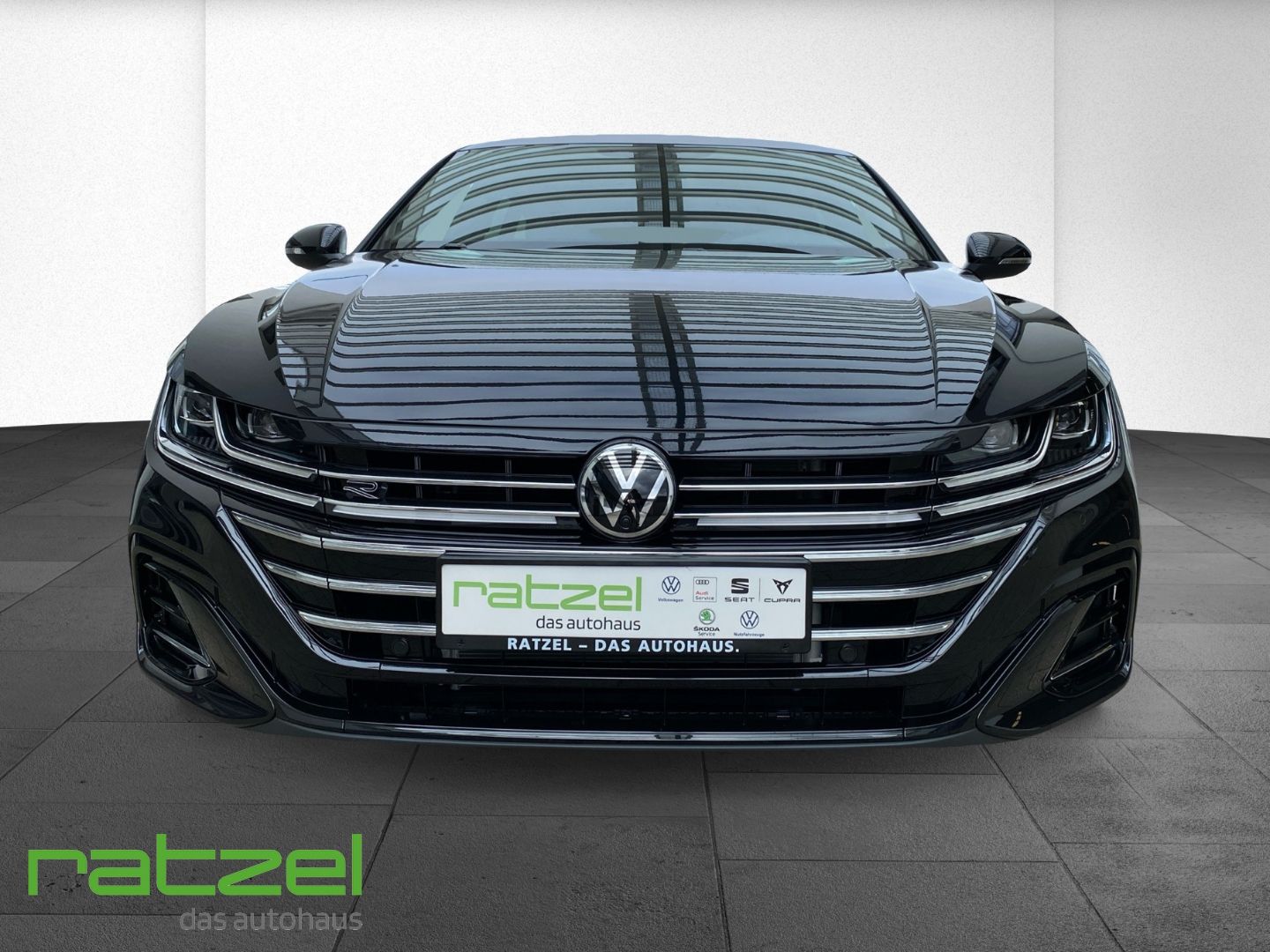 Fahrzeugabbildung Volkswagen Arteon SB R-Line 2.0 TSI DSG DCC+AHK+Harman+PDC