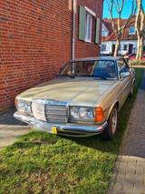 Mercedes-Benz Mercedes Oldtimer 123 230CE Coupe - Mercedes-Benz 230 in Duisburg