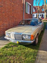 Mercedes-Benz Mercedes Oldtimer 123 230CE Coupe - Mercedes-Benz 230 in Duisburg