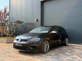 Volkswagen Golf 7 R - mit Benzin-Antrieb: Kleinwagen