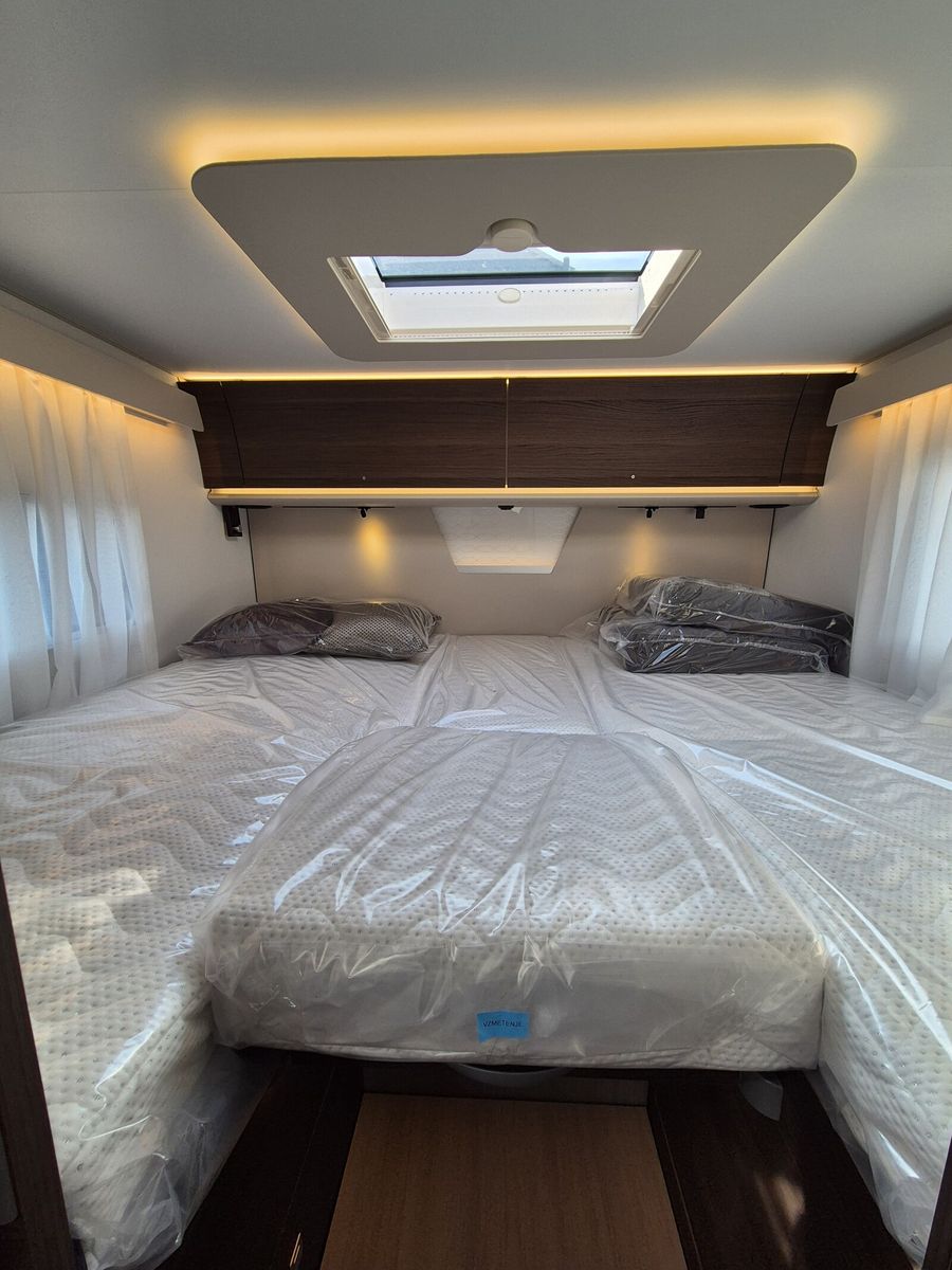Fahrzeugabbildung Adria Sonic Supreme 700 DL Alde,LED,Backofen,Navi+RFK