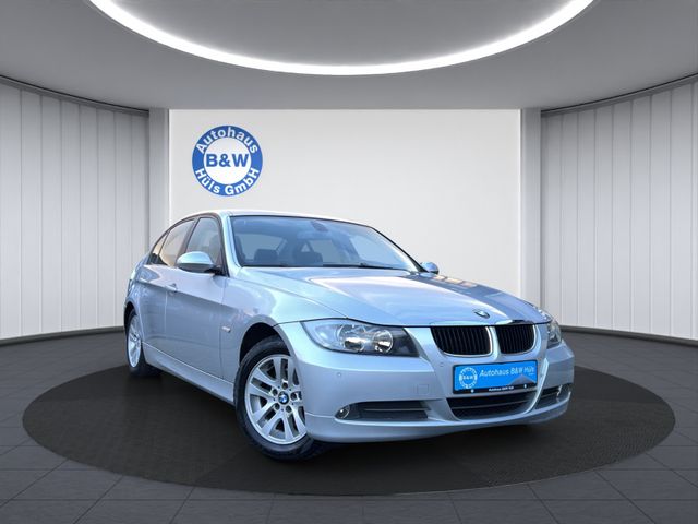 BMW 3 Lim. 320i  NAVI*LEDER*TEMPOMAT*GSD*HI-FI*SHZ