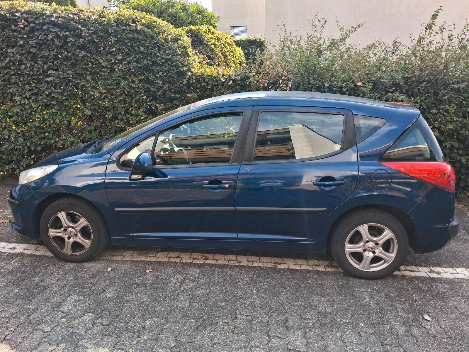 Peugeot 207 2008 — rear view