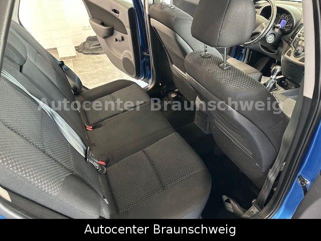 Hyundai i30 2010 — photo 12