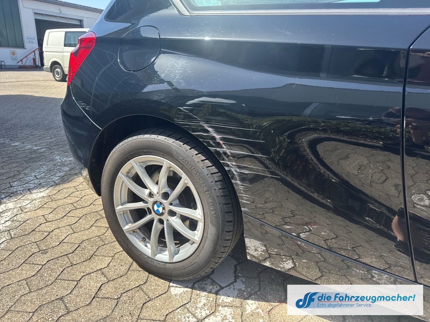 Fahrzeugabbildung BMW 116 i Sperrdiff. Fahrerprofil Keyless *EXPORT