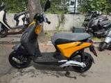 Piaggio 1+ e-Roller 45 Kmh Akku Mobil bis zu 100 KM - PIAGGIO ELEKTRO