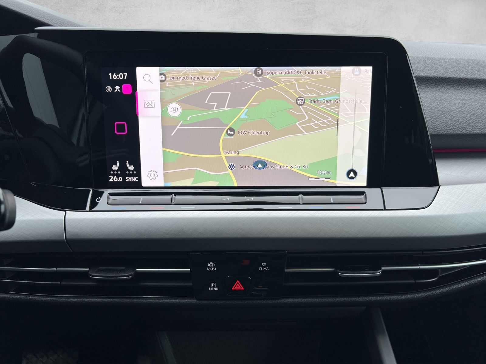 Golf VIII Life 2.0 TDI DSG Navi*ACC*Kamera