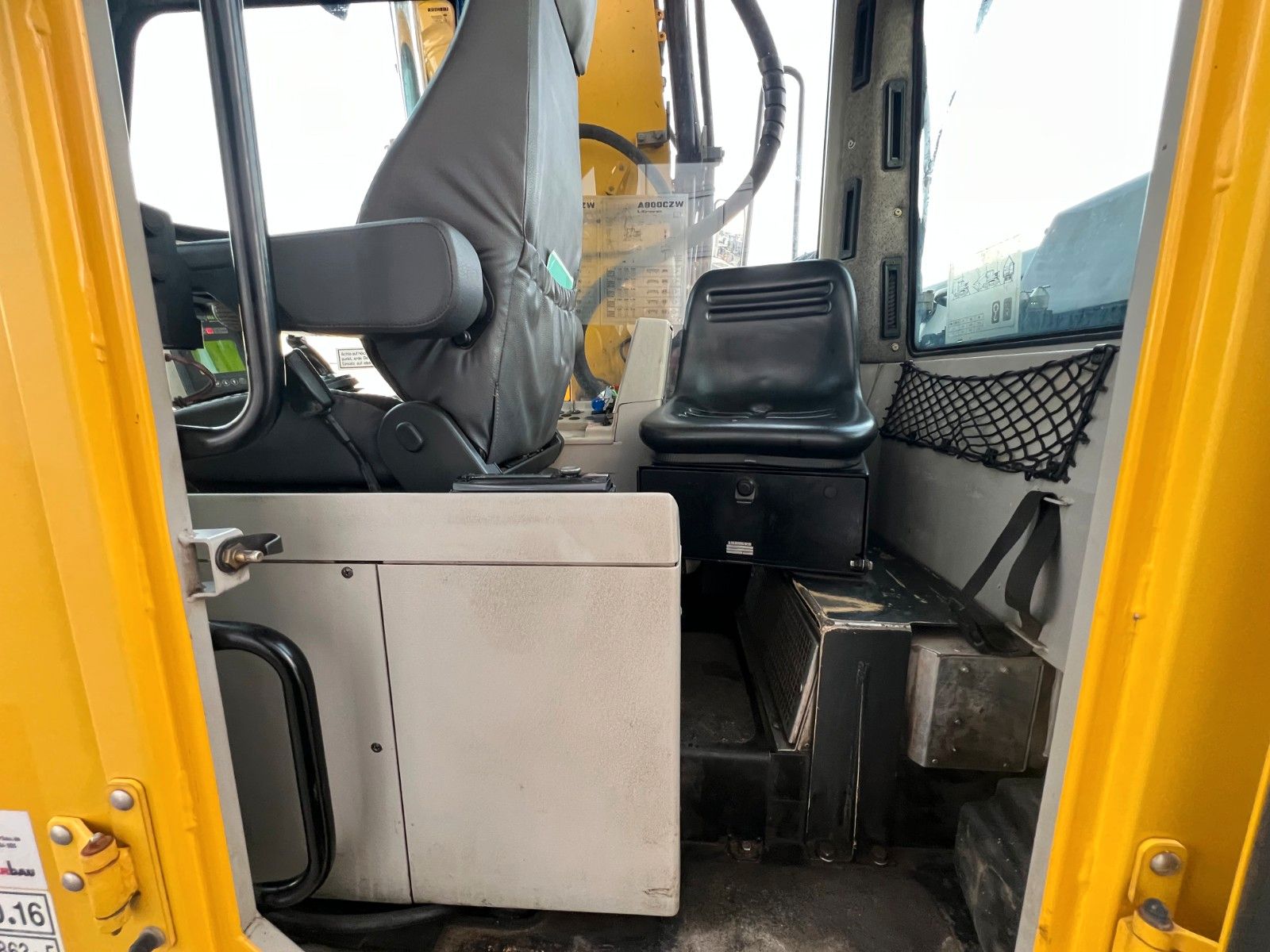 Fahrzeugabbildung Liebherr A 900 C ZW Litronic / 19.616 h / 2009