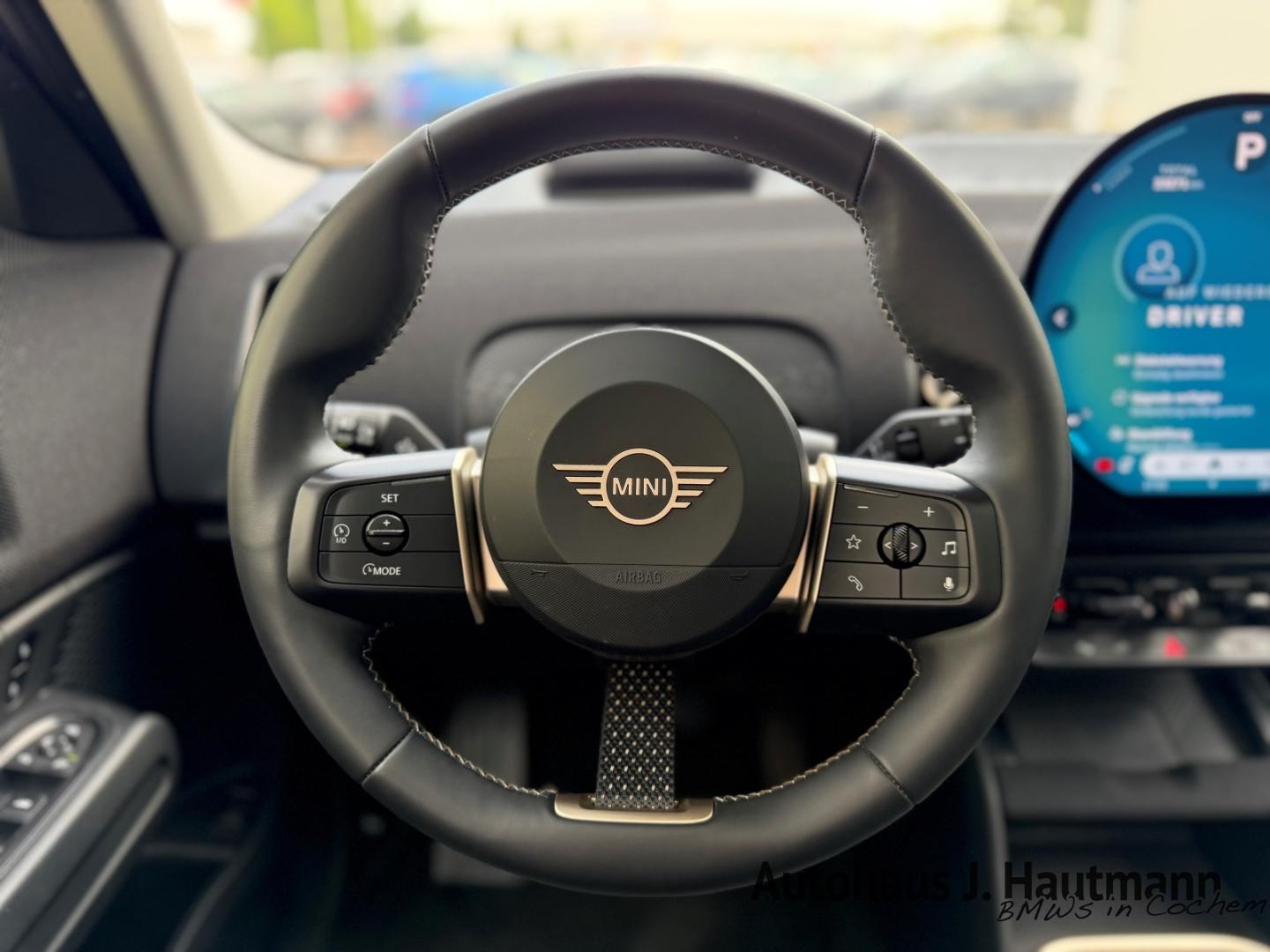 MINI Countryman C Classic Trim +1.HAND+HUP+PANO+LM18'