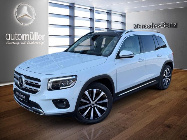 Mercedes-Benz GLB 200 d 4M MULTIB+STANDH+360°+PANO+DISTRON+AHK