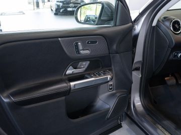 Mercedes GLB 180 - 11