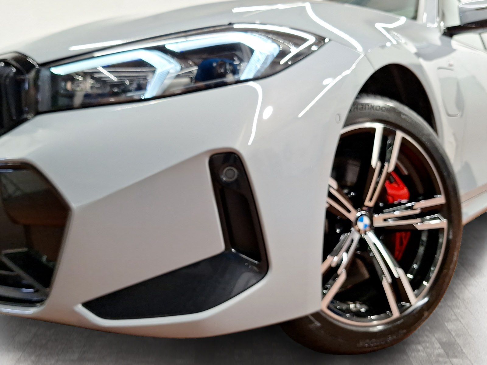 BMW 330 - Bild 8