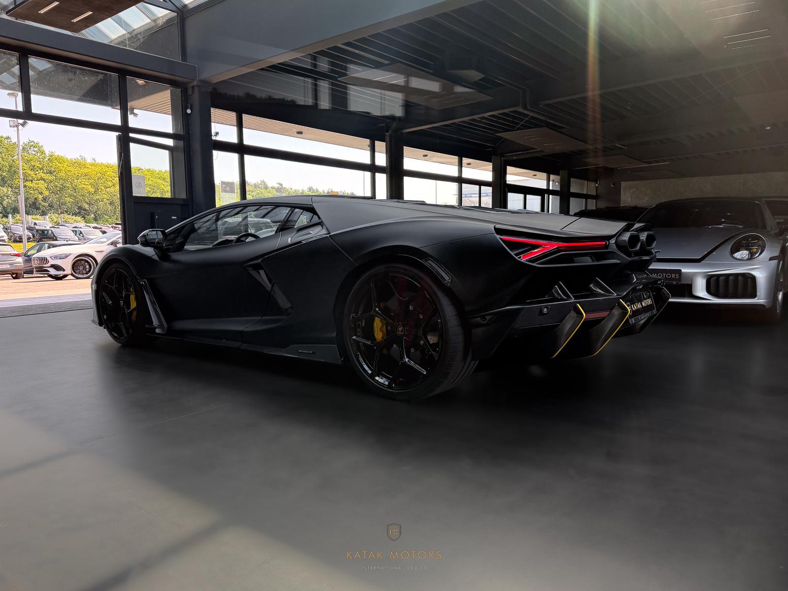 Lamborghini Revuelto V12/CARBON/SONUS/P.- DISPLAY/MATT/MY26