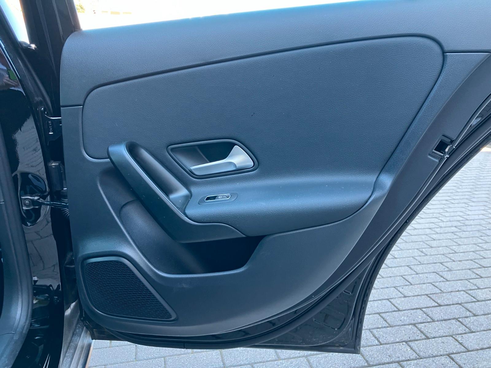 Mercedes-Benz A 250 e