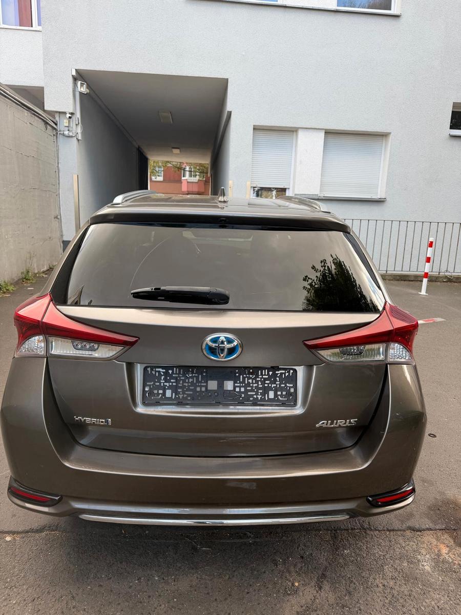 Toyota Auris Touring Sports Hybrid Cool