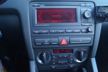 Audi A3 Sportback TDI Attraction NAVI-KLIMA-TEMPOMAT-