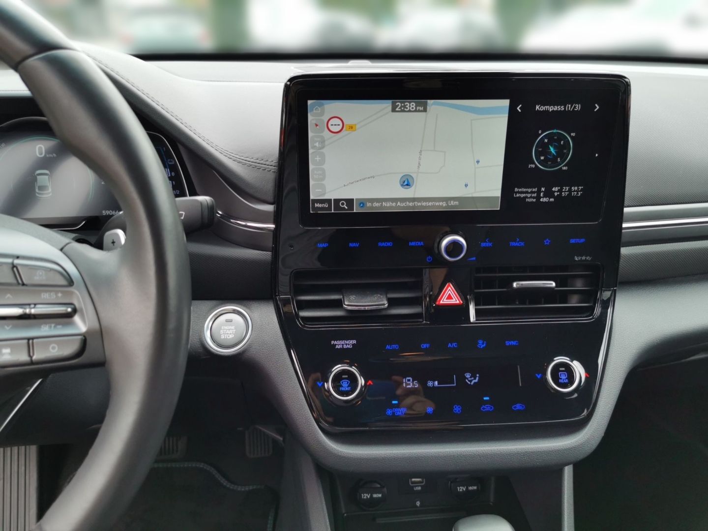 Fahrzeugabbildung Hyundai IONIQ Style Plug-In Hybrid 1.6 GDI EU6d Navi Sou