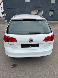 Volkswagen Golf - 9