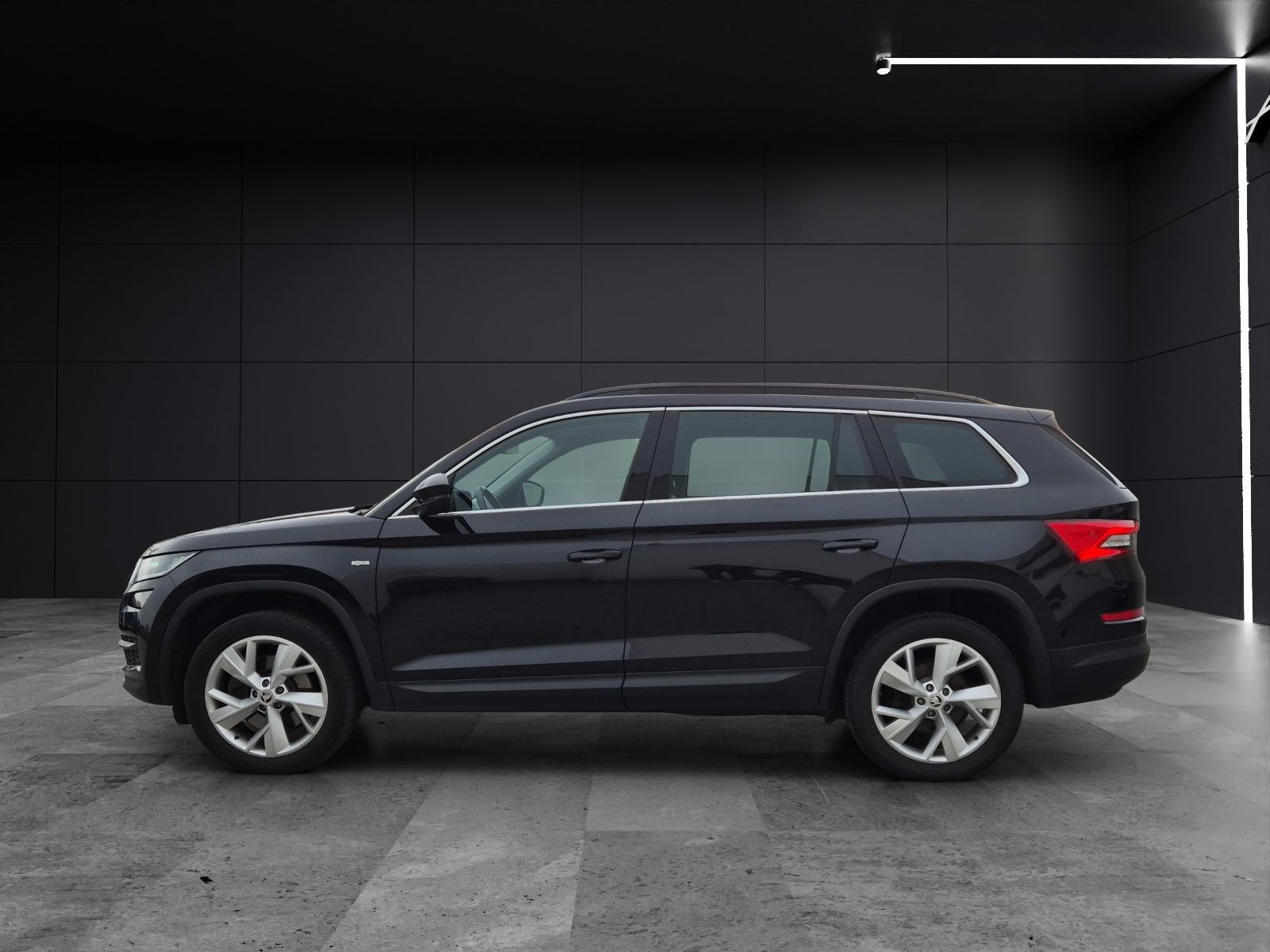 Fahrzeugabbildung SKODA Kodiaq TSI Soleil DSG 4x4 Standhzg. Navi ACC RFK