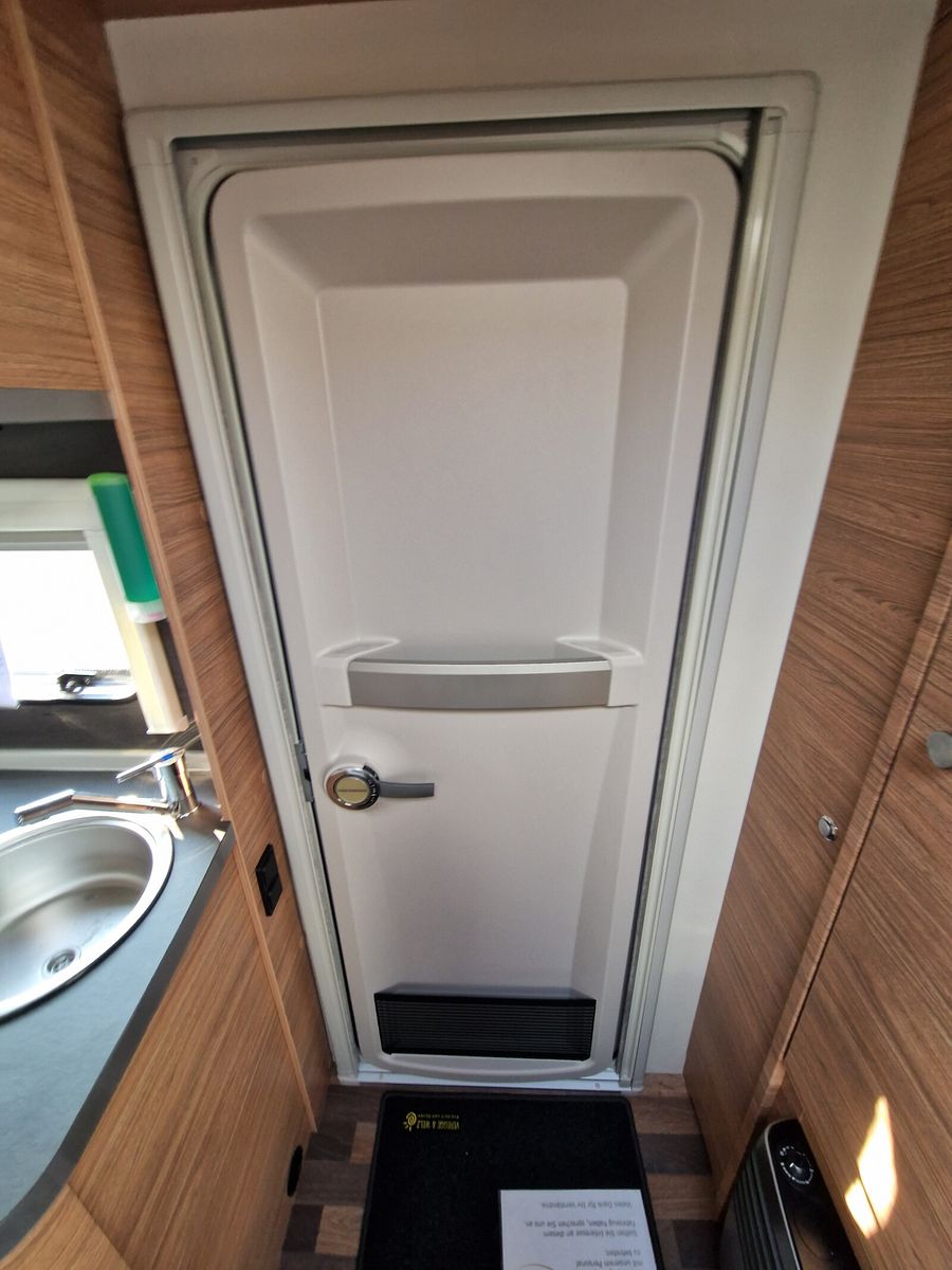 Fahrzeugabbildung Weinsberg CaraOne 420 QD