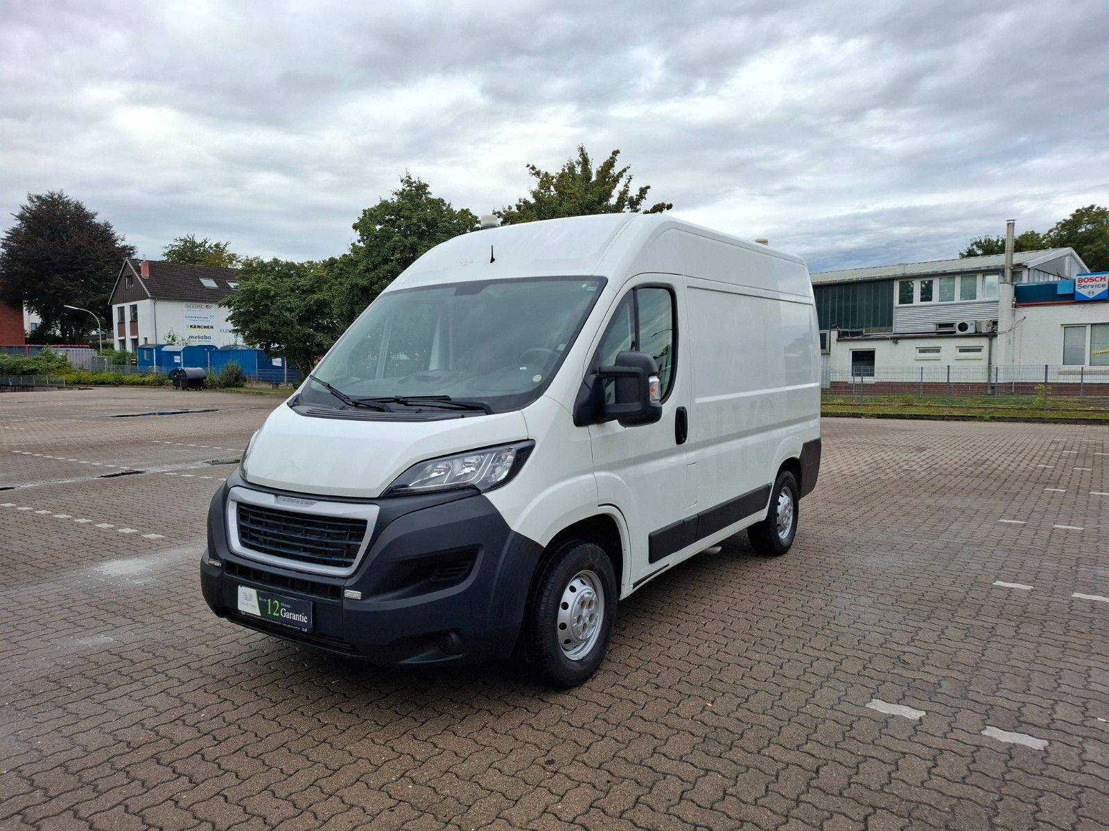 Peugeot Boxer 2.2 L2H2 BLUEHDI 140PS PREMIUM Standheiz..