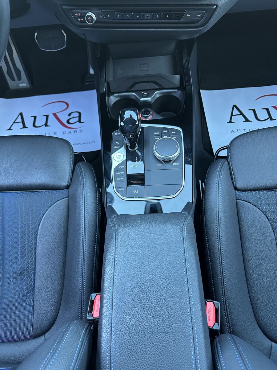 Fahrzeugabbildung BMW M135i xDrive Sport-Aut. NAV+LED+KAMERA+18ZO+LCP