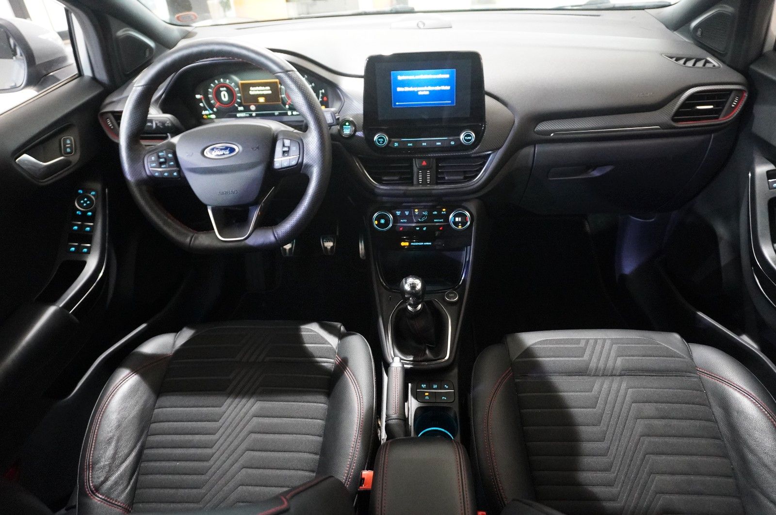 Fahrzeugabbildung Ford Puma 1.0 ST-LINE X NAVI/LED/KAMERA/SPORT/B&O/AHK