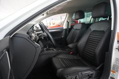 Fahrzeugabbildung Volkswagen Passat 2.0 TDI ALLTRACK 4M NAVI/SH/LEDER/ACC/LED