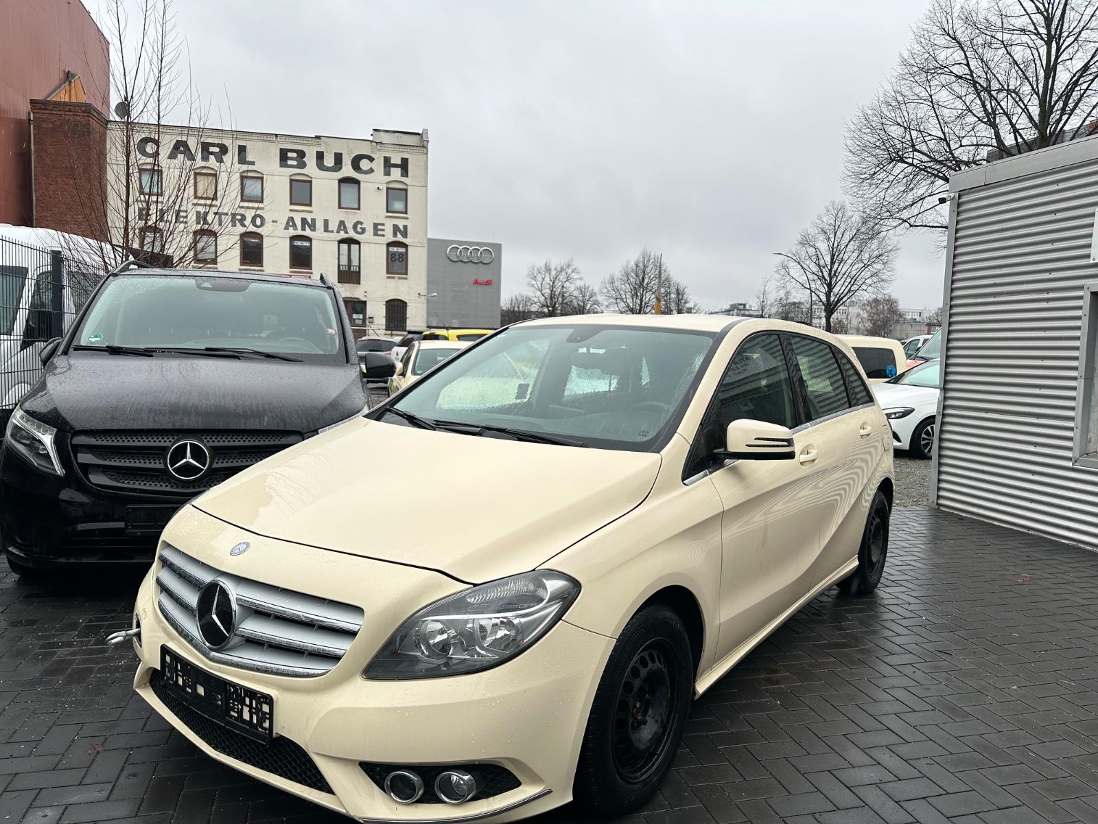Mercedes-Benz B 180 d Automatic/Klima/Navi