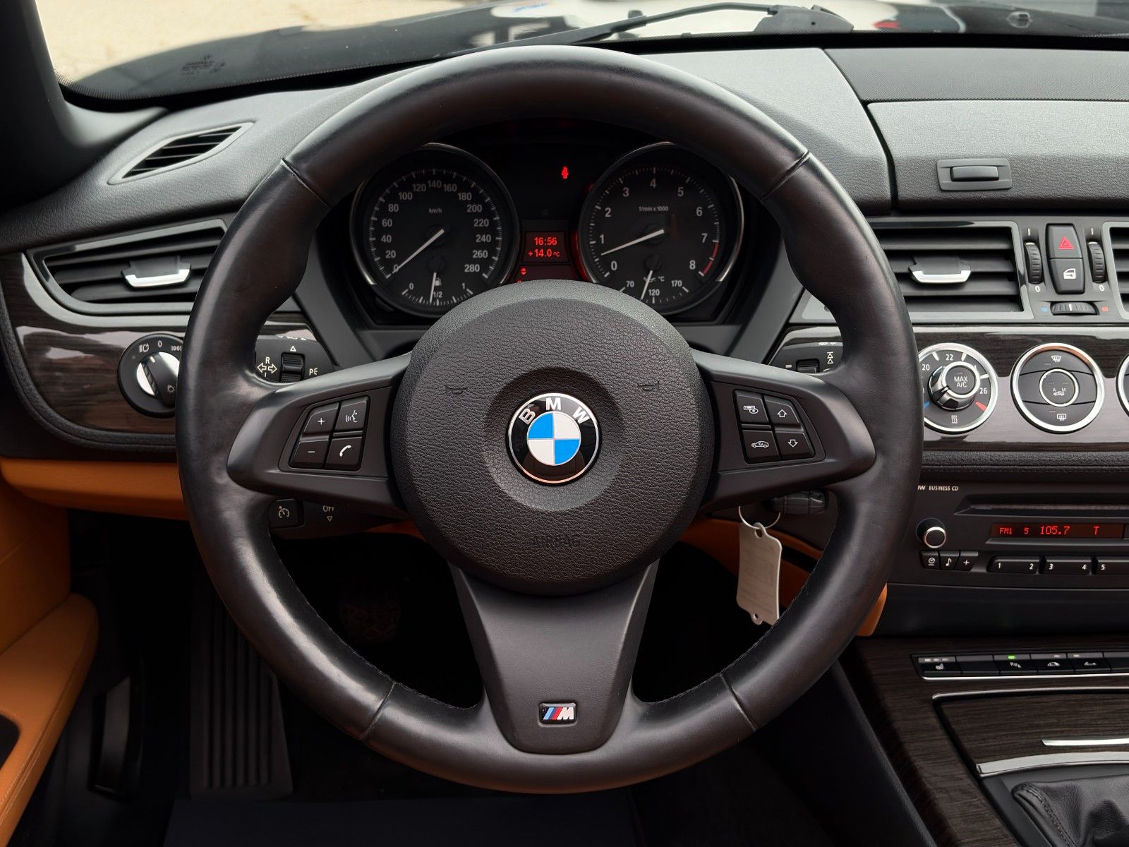 Fahrzeugabbildung BMW Z4 Roadster sDrive 35i SHZ LHZ PDC HiFi Temp.