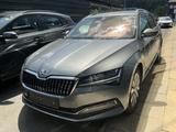 Skoda Superb Style 1.5 TSI Memory R.Cam SHZ LED DAB - gebrauchte Skoda Superb aus dem Jahr 2023