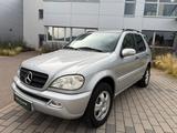 Mercedes-Benz ML 270 CDI ,Euro 4, AHK - gebrauchte Mercedes-Benz ML-Klasse aus dem Jahr 2001