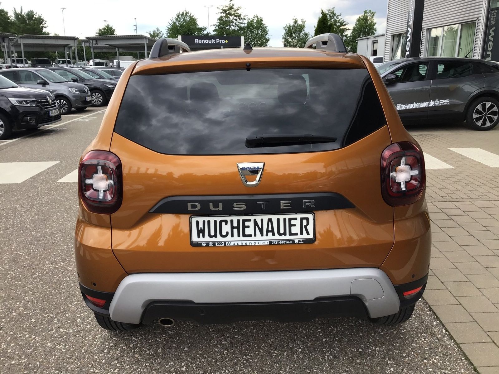 Fahrzeugabbildung Dacia Duster TCE 100 ECO-G 2WD CELEBRATION