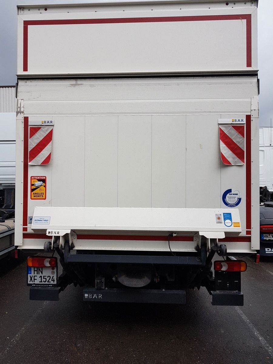 Fahrzeugabbildung DAF LF 260 FA 12t Koffer