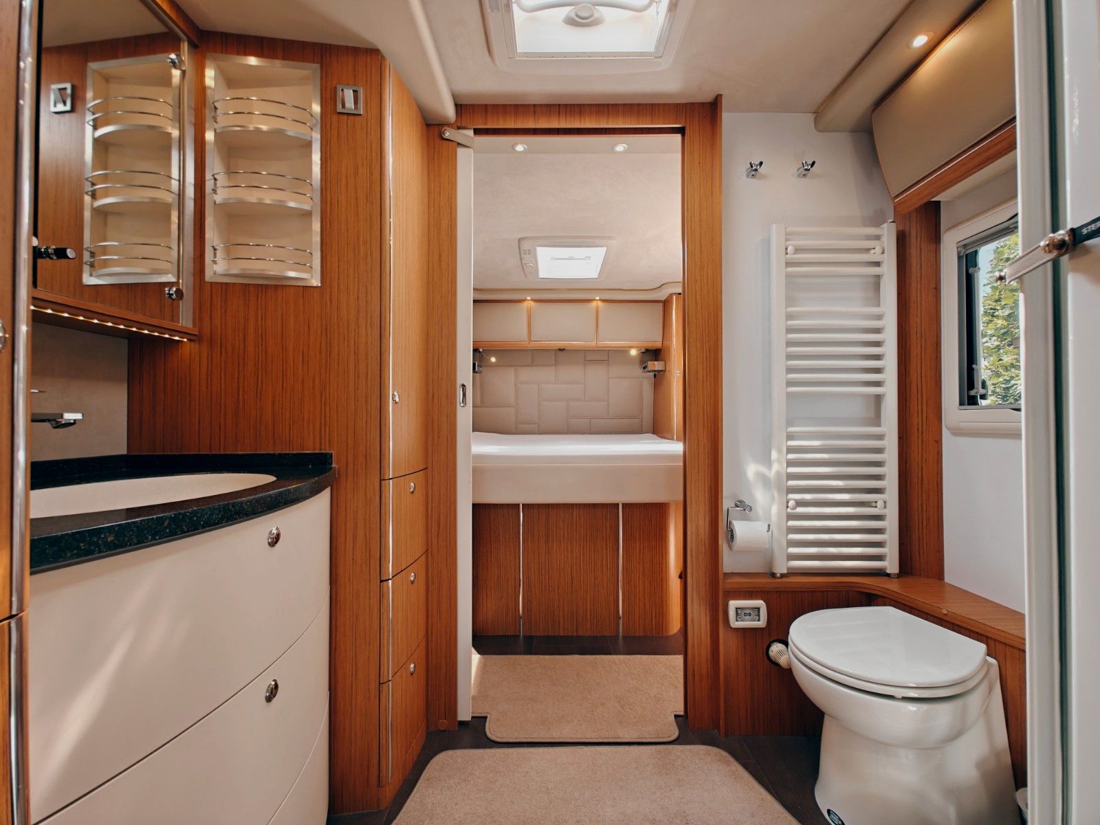 Fahrzeugabbildung Concorde CHARISMA III 900 M - EUROCARGO - VIELE EXTRAS!