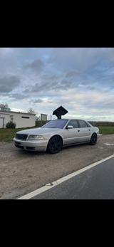 Audi S8 D2 Quattro - Audi S8: D2