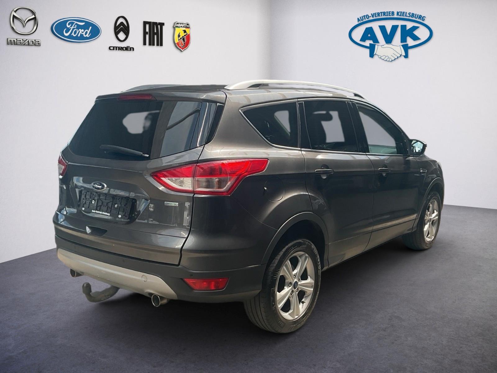 Ford Kuga Sync Edition AHK 2000KG