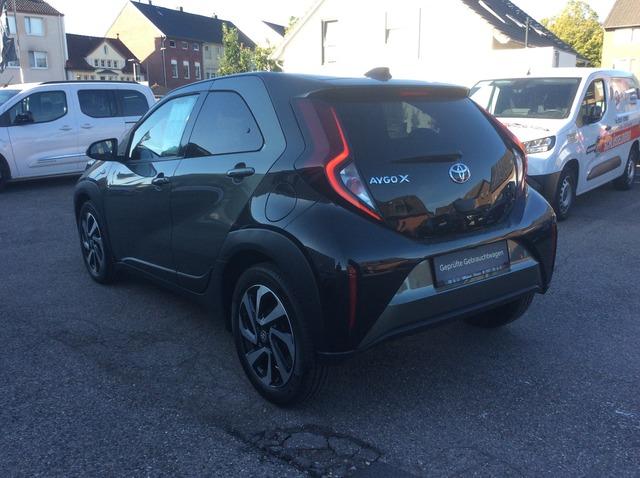 Toyota Aygo X Pulse /Team D 17'' Alu, Kamera/Sitzheizun