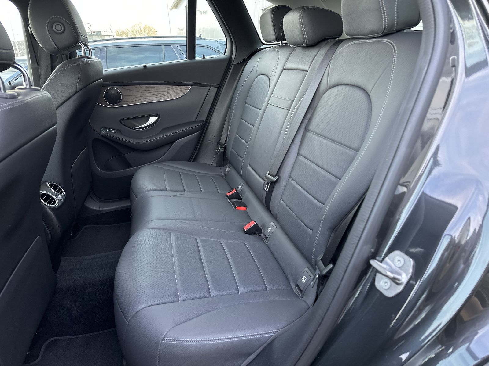 Fahrzeugabbildung Mercedes-Benz GLC 400d 4Matic AMG-Line NAV+LED+KAMERA+20ZO+1HD